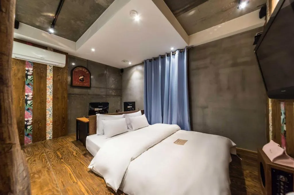 Hotel Yaja Yeongdeungpo Сеул Южная Корея