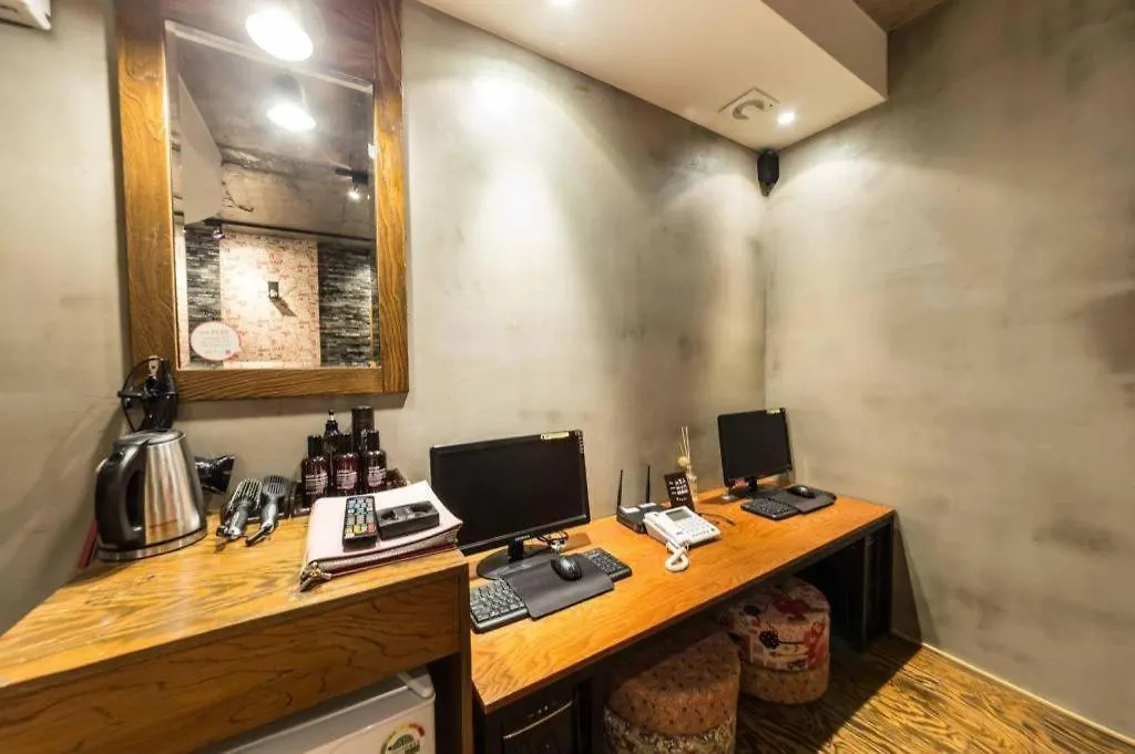 Hotel Yaja Yeongdeungpo Сеул Мотель