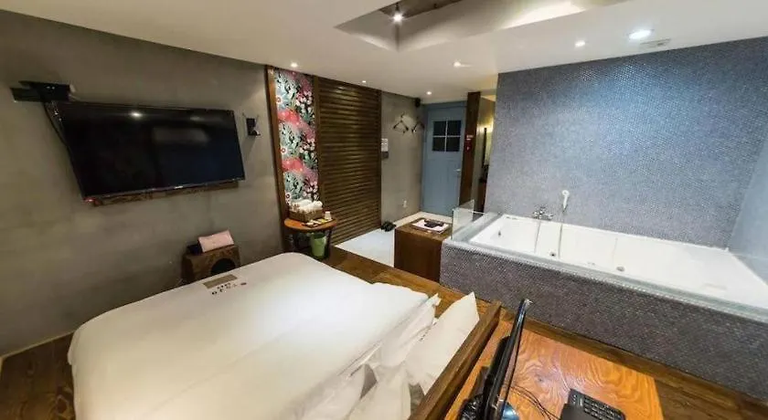 Мотель Hotel Yaja Yeongdeungpo Сеул
