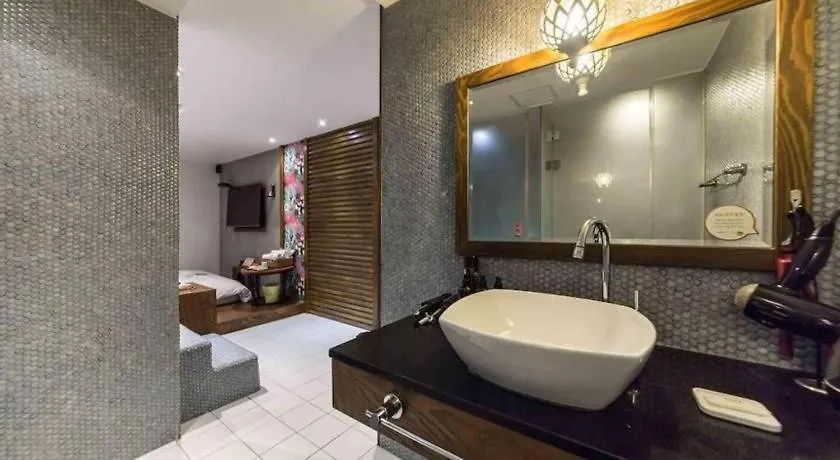 Hotel Yaja Yeongdeungpo Сеул