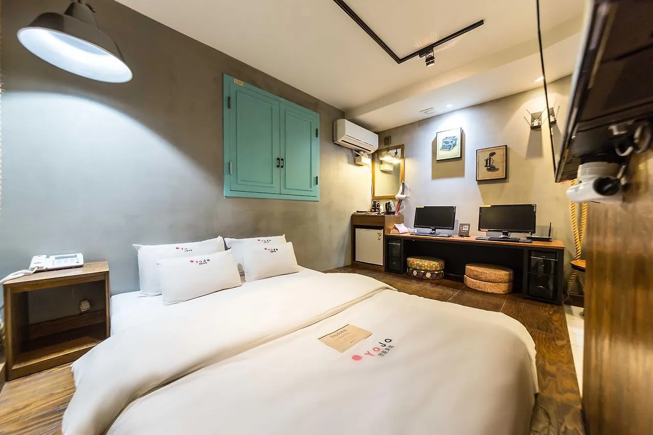 Hotel Yaja Yeongdeungpo Сеул Мотель